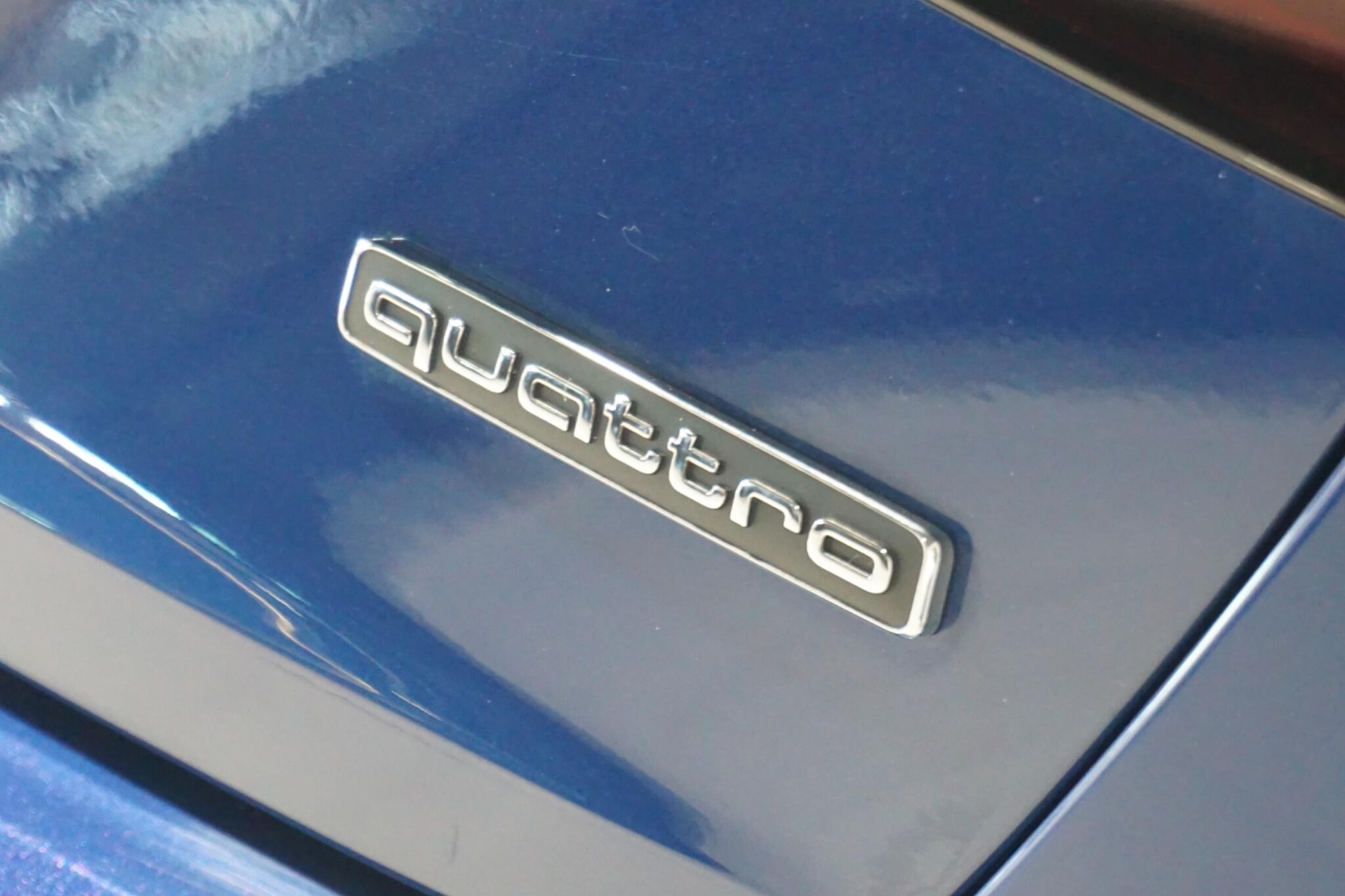 Audi A4 2.0 TDI 40 Black Edition Saloon 4dr Diesel S Tronic quattro Euro 6 (s/s) (204 ps)